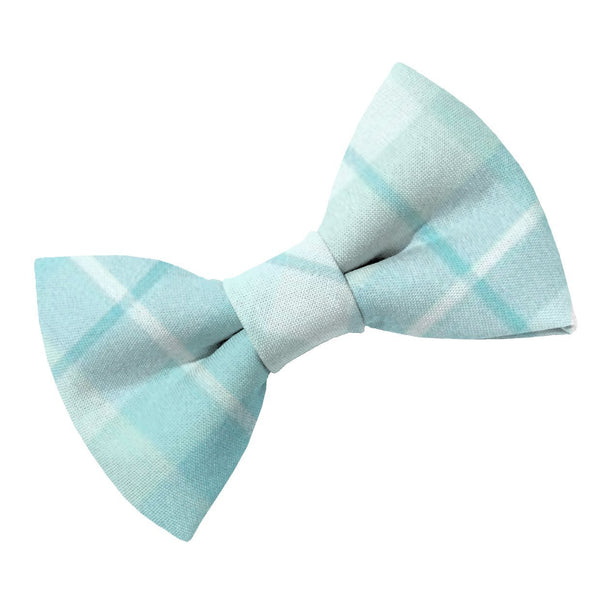 Iceberg Flannel Dog Bow Tie - Clive and Bacon